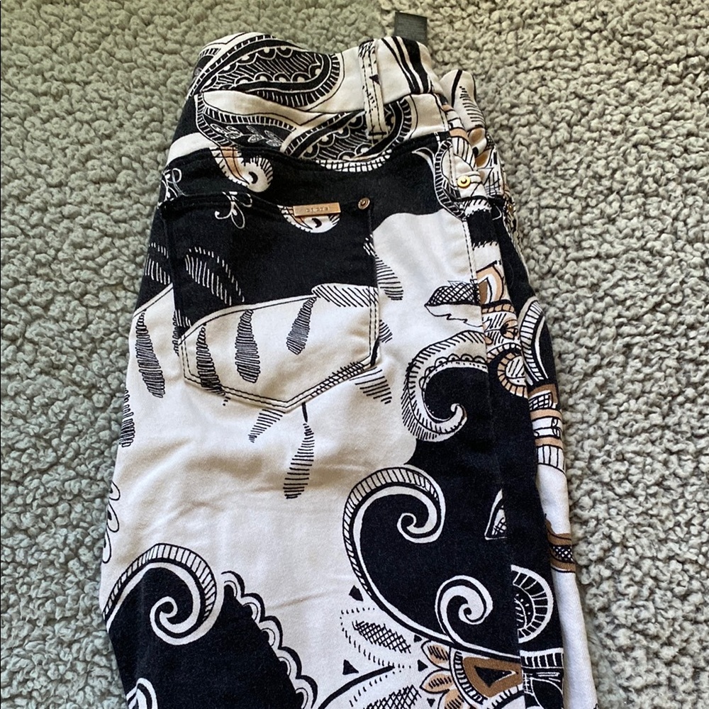 Chico's Black and White Patterned Pants
